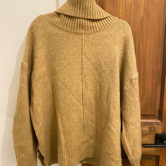 H&M Oversized Sweater - Picture 3 of 5